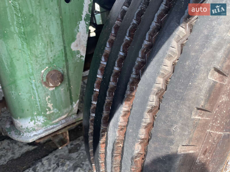 Цистерна полуприцеп Feldbinder EUT 1989 в Львове