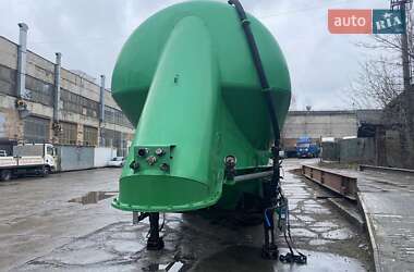 Цементовоз Feldbinder EUT 1997 в Киеве