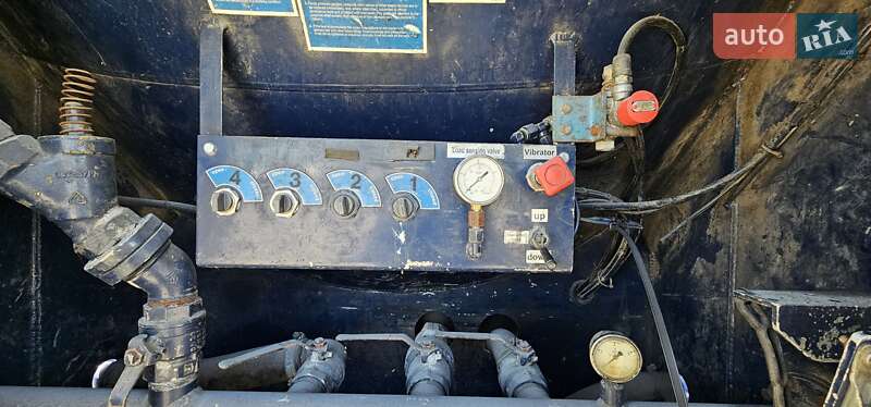 Цистерна Feldbinder EUT 2000 в Запорожье