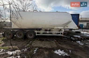 Цистерна Feldbinder EUT 1980 в Измаиле