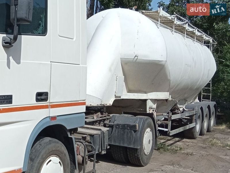 Цистерна Feldbinder EUT 1980 в Измаиле