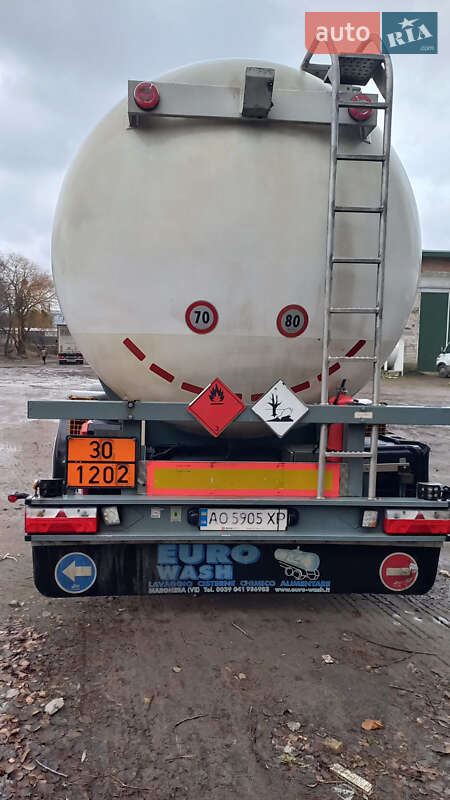 Цистерна Feldbinder TSA 2005 в Львове