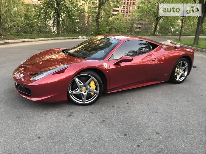 Купе Ferrari 458 Italia 2012 в 