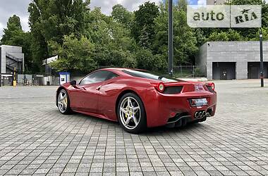 Купе Ferrari 458 Italia 2012 в Киеве