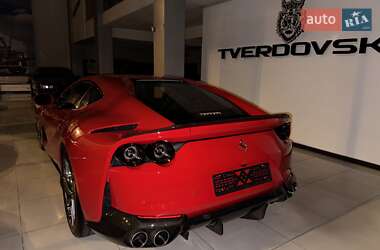 Купе Ferrari 812 Superfast 2020 в 