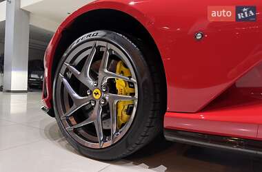 Купе Ferrari 812 Superfast 2020 в 