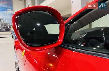 Купе Ferrari 812 Superfast 2020 в 