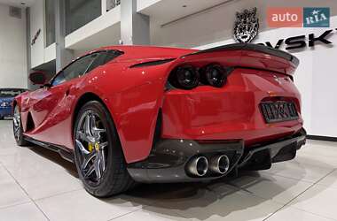 Купе Ferrari 812 Superfast 2020 в 
