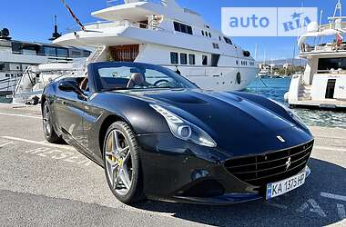 Кабриолет Ferrari California T 2014 в Киеве