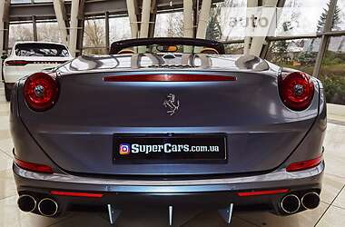 Кабриолет Ferrari California 2015 в 