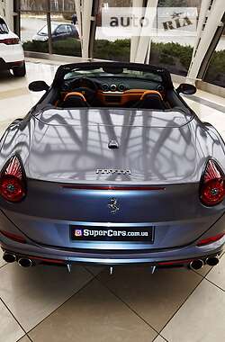 Кабриолет Ferrari California 2015 в 