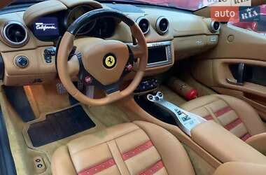 Кабріолет Ferrari California 2010 в 