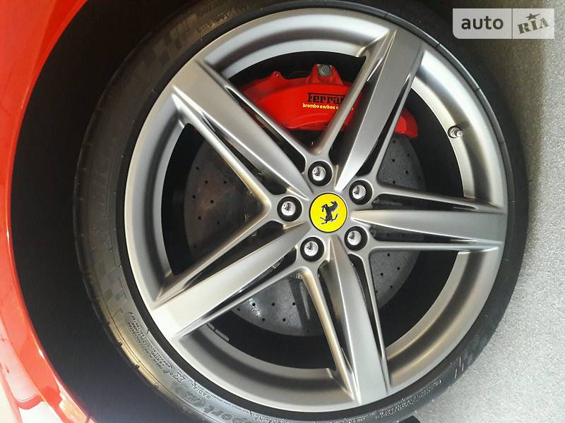 Купе Ferrari F12 2013 в Києві