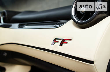 Купе Ferrari FF 2013 в Киеве