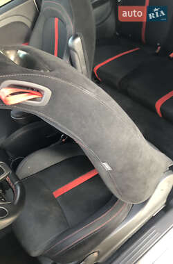 Хэтчбек Fiat-Abarth 500 2014 в 