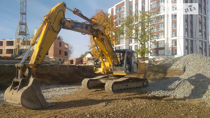 Гусеничный экскаватор Fiat-Hitachi EX 2001 в Ивано-Франковске