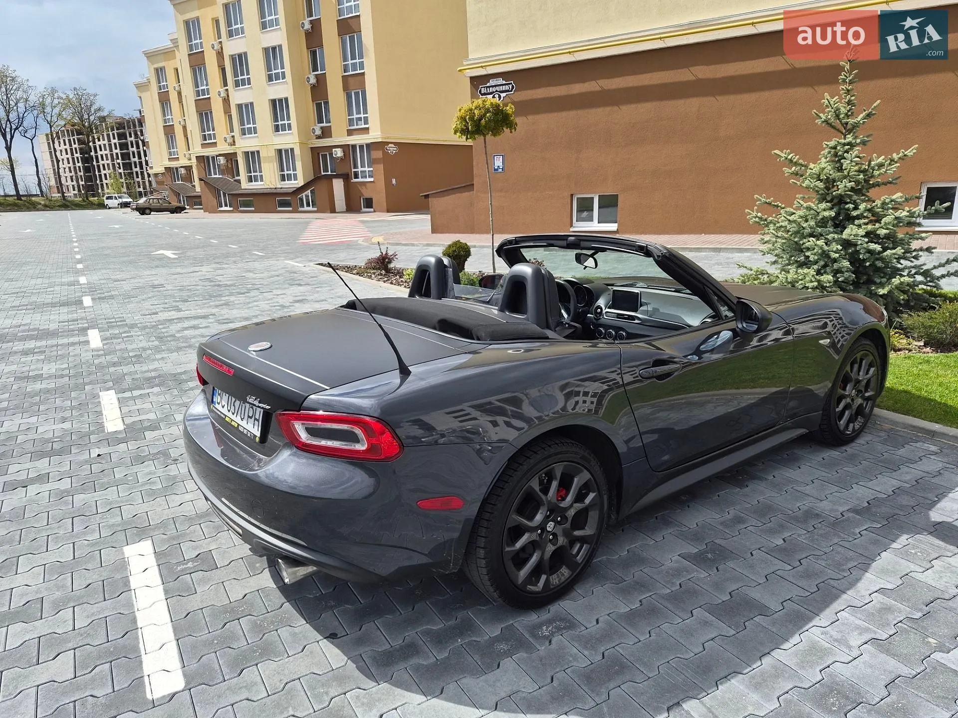 2016 Fiat 124 Spider - мініатюра 13