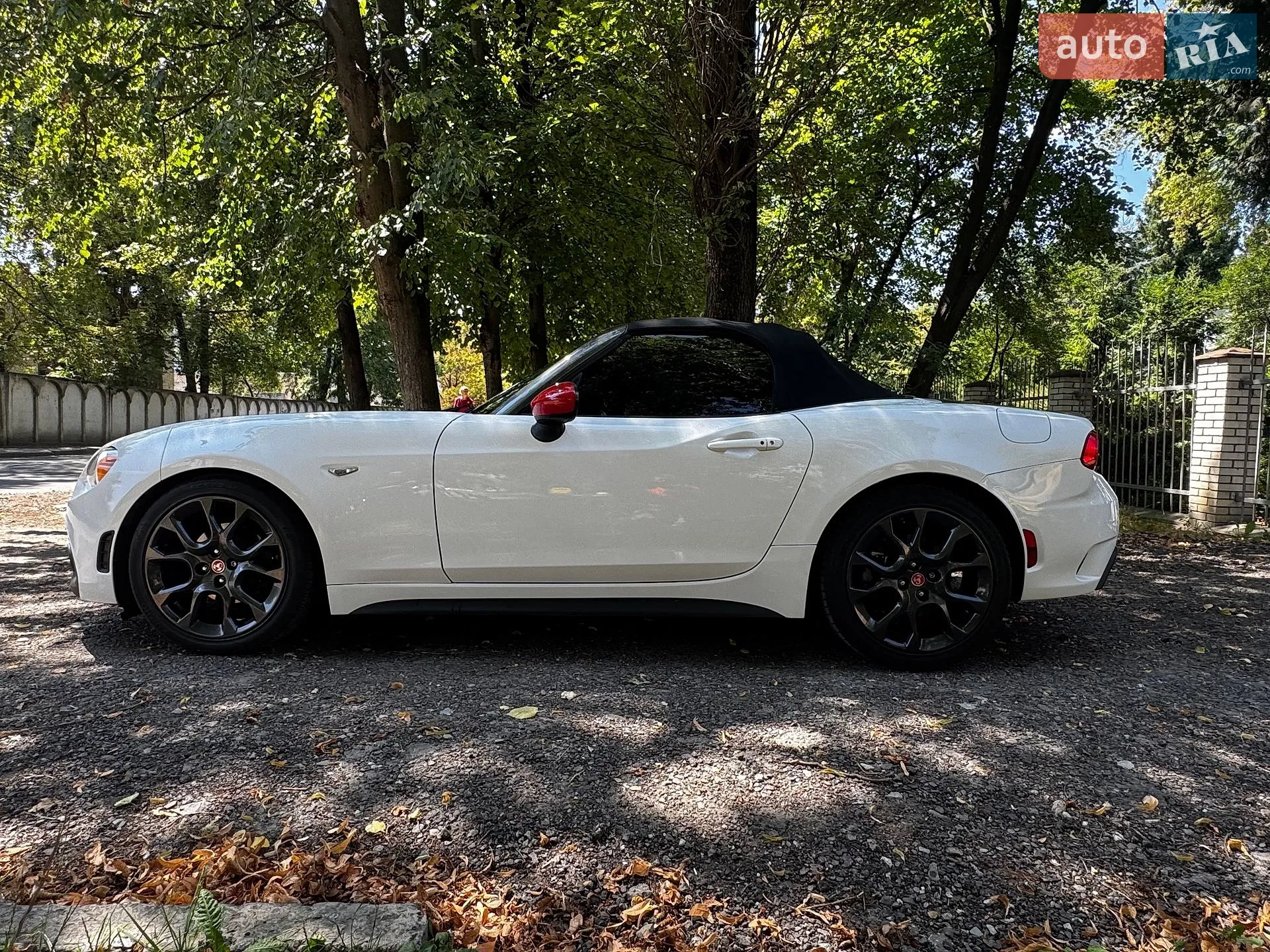 2017 Fiat 124 Spider - мініатюра 4