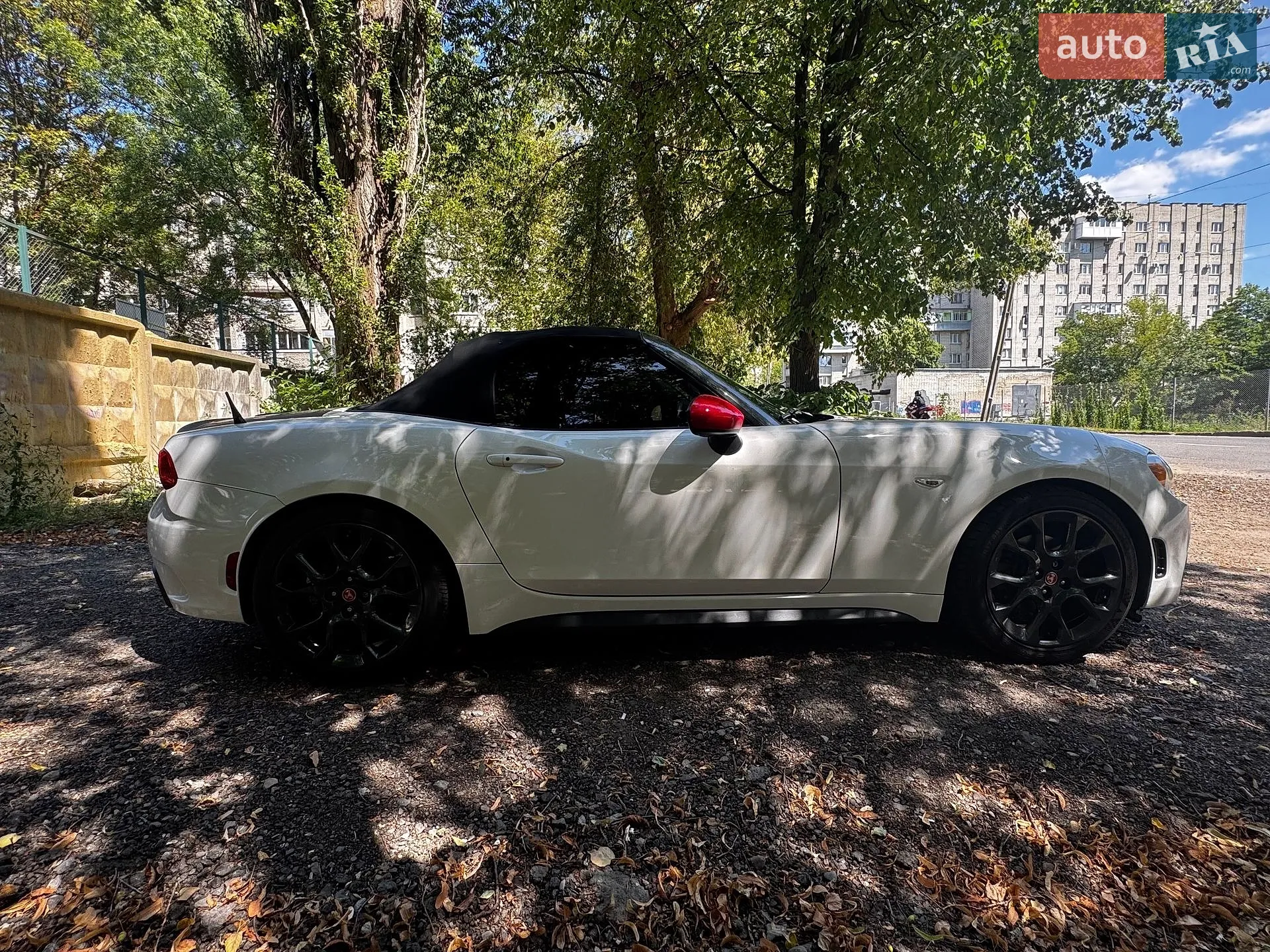 2017 Fiat 124 Spider - мініатюра 13
