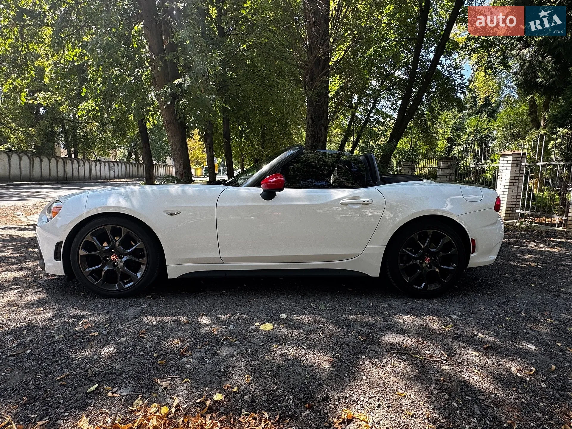 2017 Fiat 124 Spider - мініатюра 19