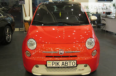 Хэтчбек Fiat 500 2013 в 