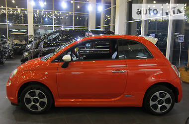Хэтчбек Fiat 500 2013 в 