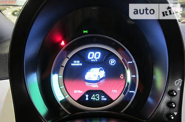 Хэтчбек Fiat 500 2013 в 