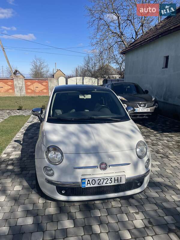 Хэтчбек Fiat 500 2010 в Берегово