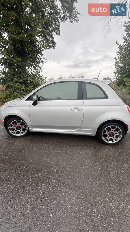Хэтчбек Fiat 500 2013 в Почаеве