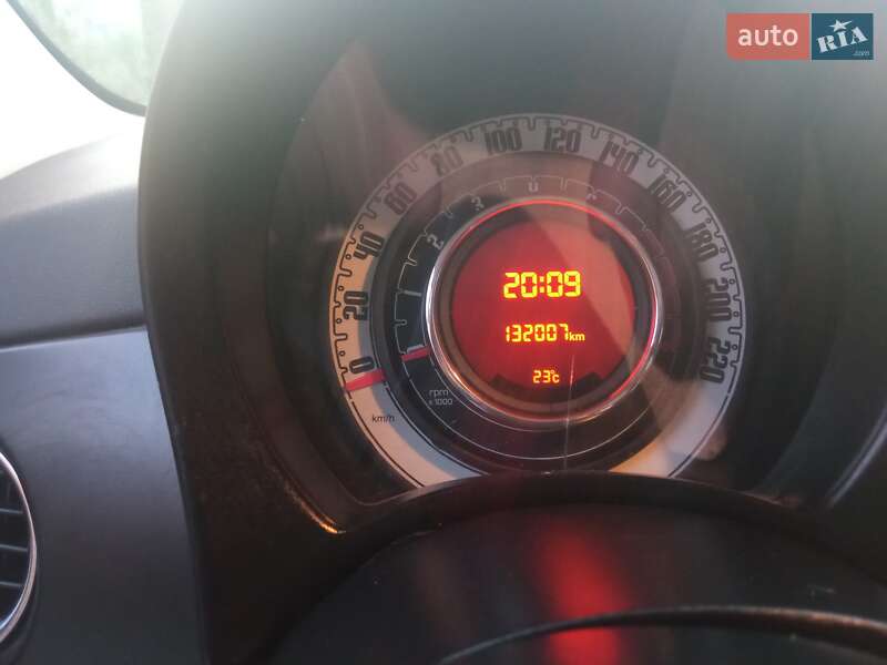 Хэтчбек Fiat 500 2011 в Каменском