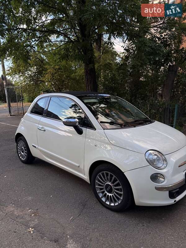 Кабриолет Fiat 500 2012 в 