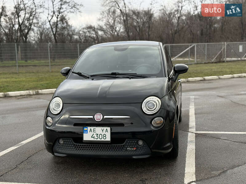 Хэтчбек Fiat 500 2014 в Запорожье