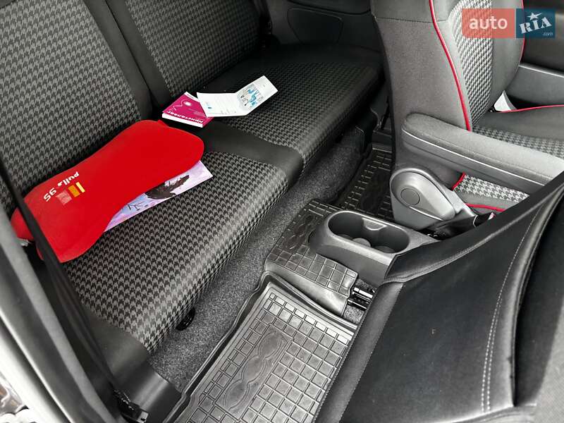 Хэтчбек Fiat 500 2017 в Киеве