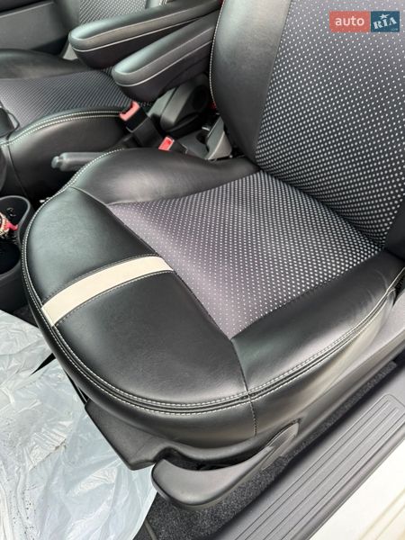 Хэтчбек Fiat 500 2017 в Софиевской Борщаговке