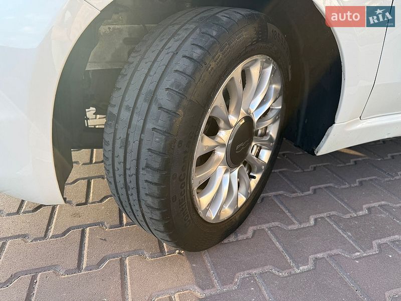 Хетчбек Fiat 500 2016 в Києві