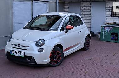 Хэтчбек Fiat 500e 2015 в Киеве