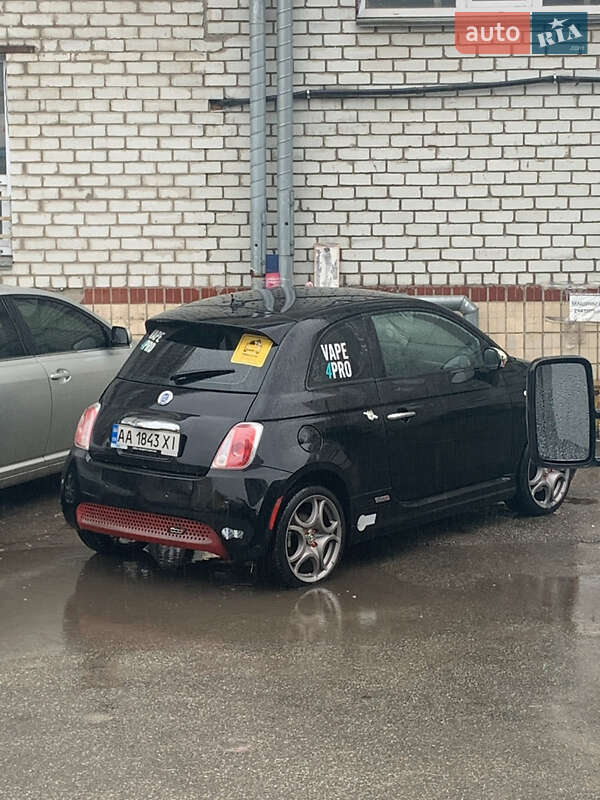 Хетчбек Fiat 500e 2015 в Києві