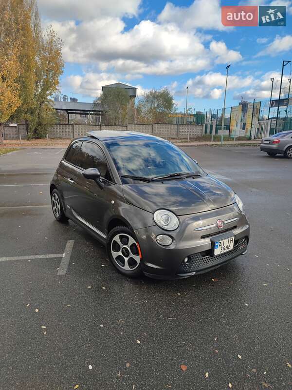 Хетчбек Fiat 500e 2015 в Києві