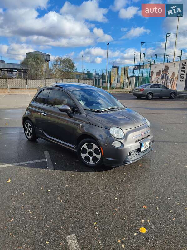 Хетчбек Fiat 500e 2015 в Києві