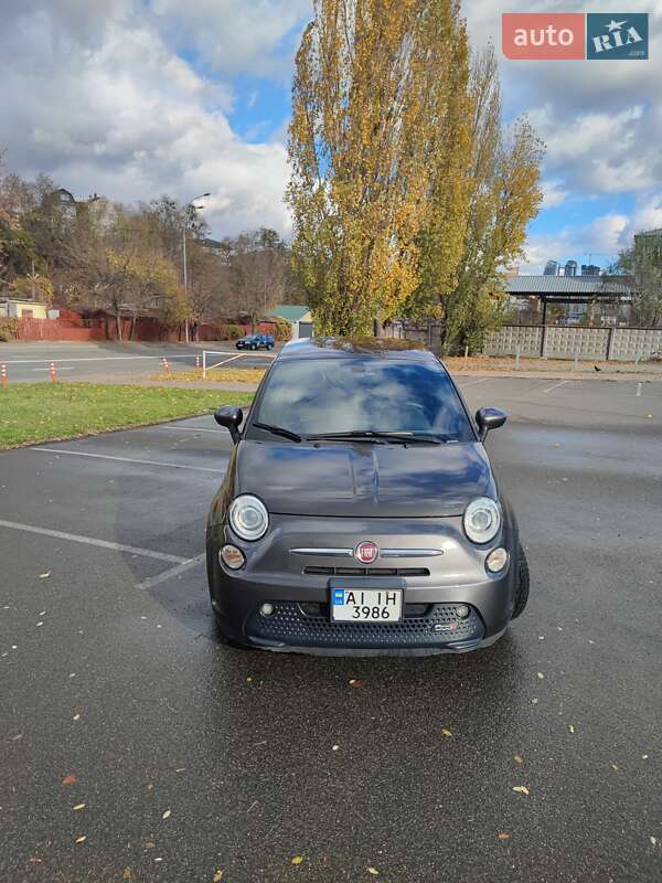 Хетчбек Fiat 500e 2015 в Києві