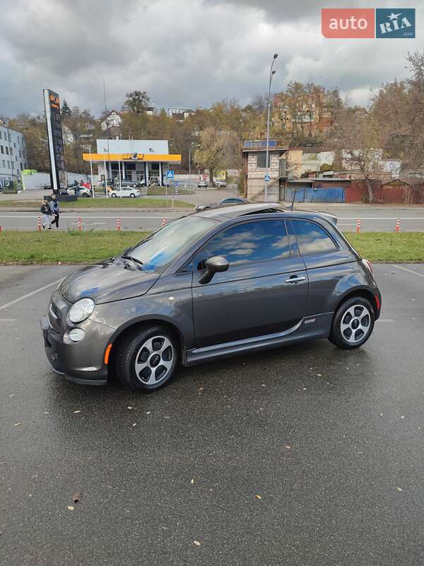 Хетчбек Fiat 500e 2015 в Києві