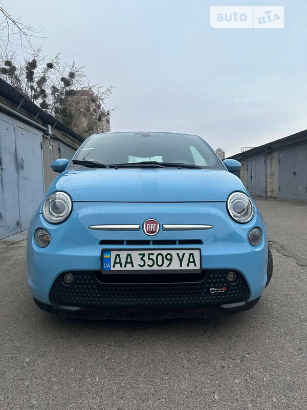 Хэтчбек Fiat 500e 2016 в Киеве фото 6 Хэтчбек Fiat 500e 2016 в Киеве