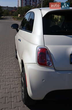 Хэтчбек Fiat 500e 2013 в 
