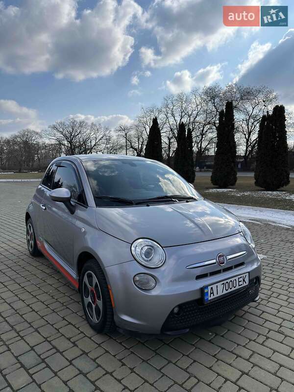 Хетчбек Fiat 500e 2015 в Києві