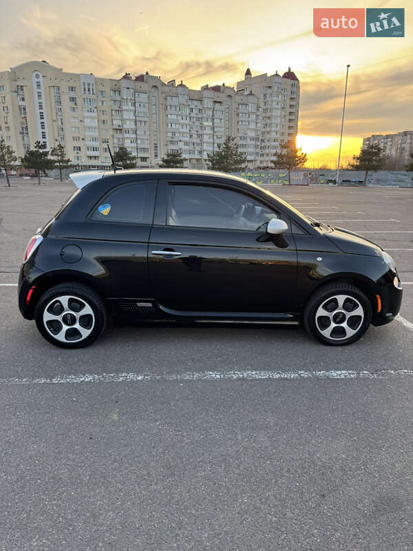 Хетчбек Fiat 500e 2013 в Миколаєві