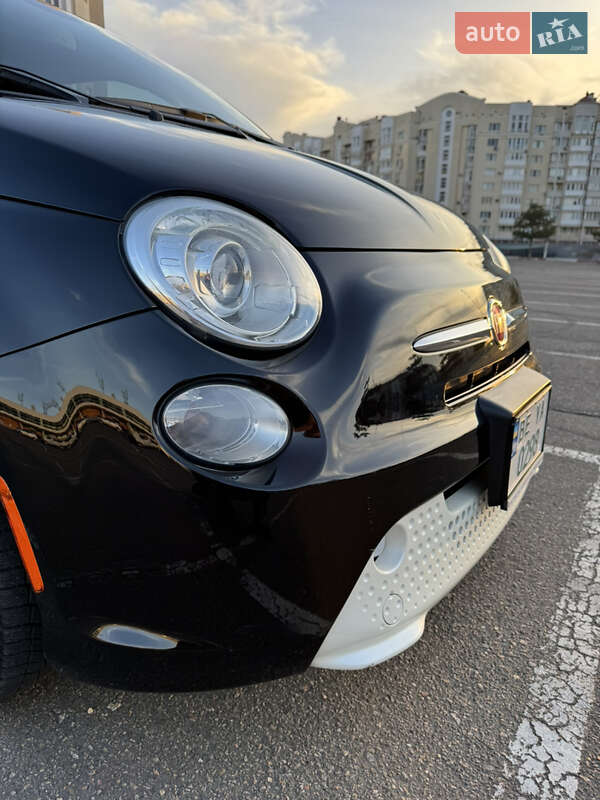 Хетчбек Fiat 500e 2013 в Миколаєві