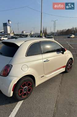 Хэтчбек Fiat 500e 2014 в 