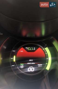 Хэтчбек Fiat 500e 2016 в 