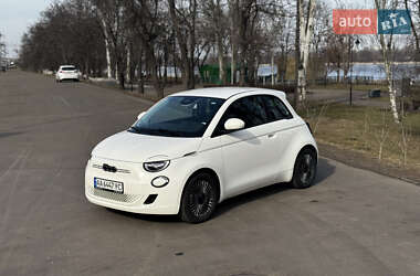 Хэтчбек Fiat 500e 2022 в 