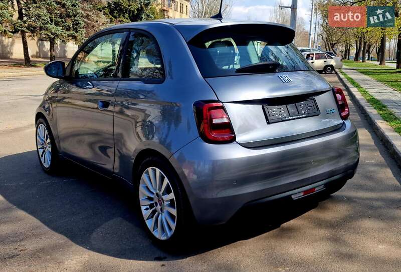 Хэтчбек Fiat 500e 2021 в Николаеве
